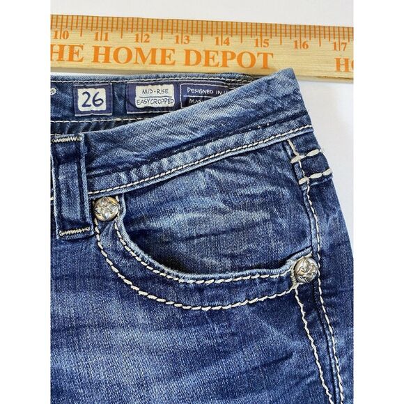 MISS ME JEANS Women's 26 Mid Rise Cropped Flap Pocket Bling Embellished Raw Hem - Picture 7 of 16